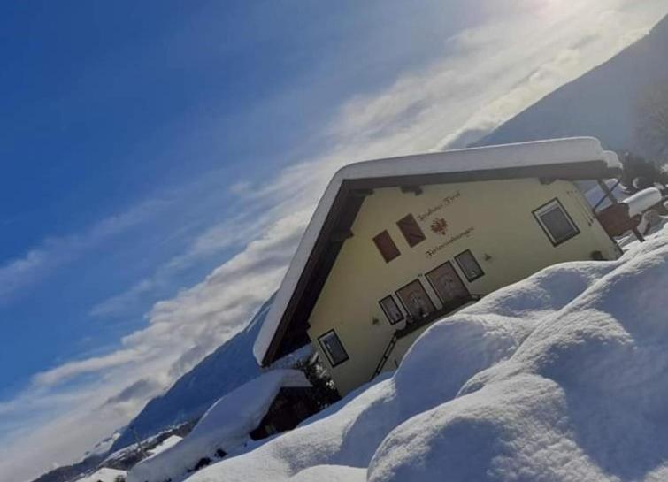 Landhaus Tirol Hotel Presseggersee Eksteriør billede